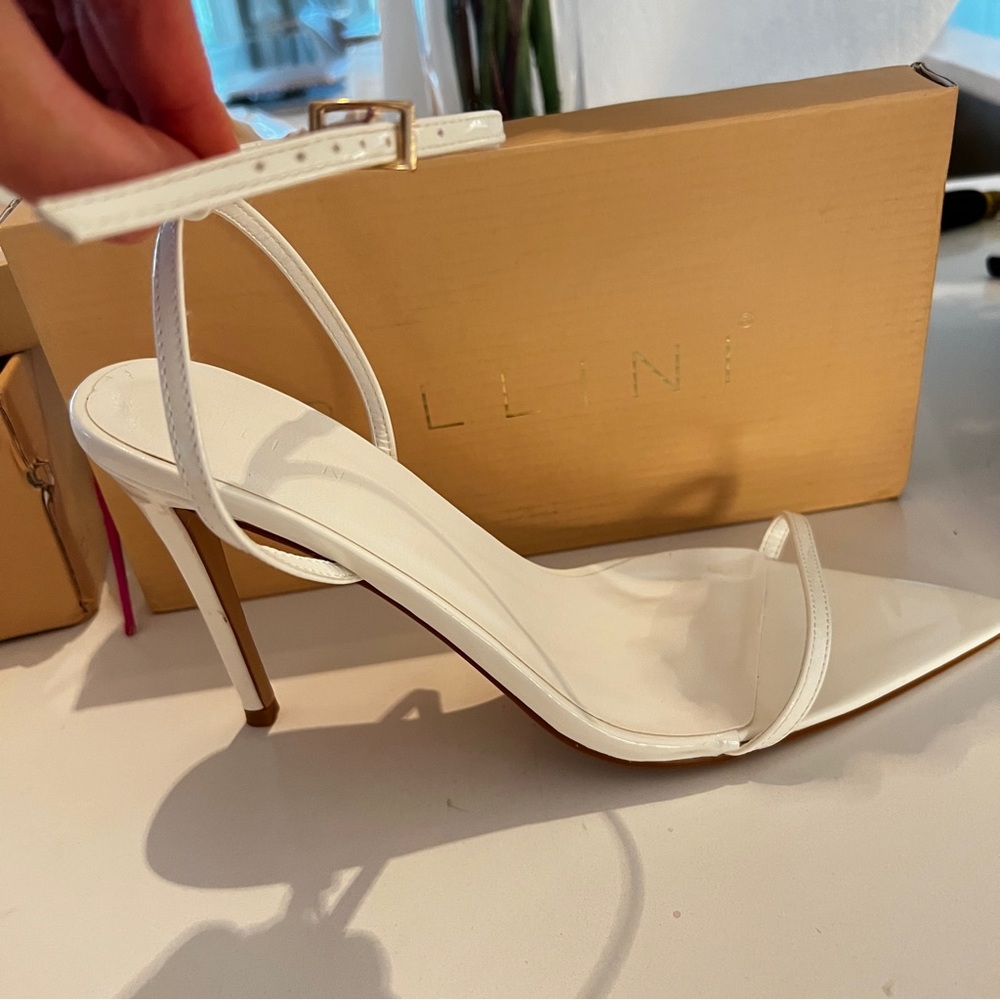Billini Rosalie Heels Size 9